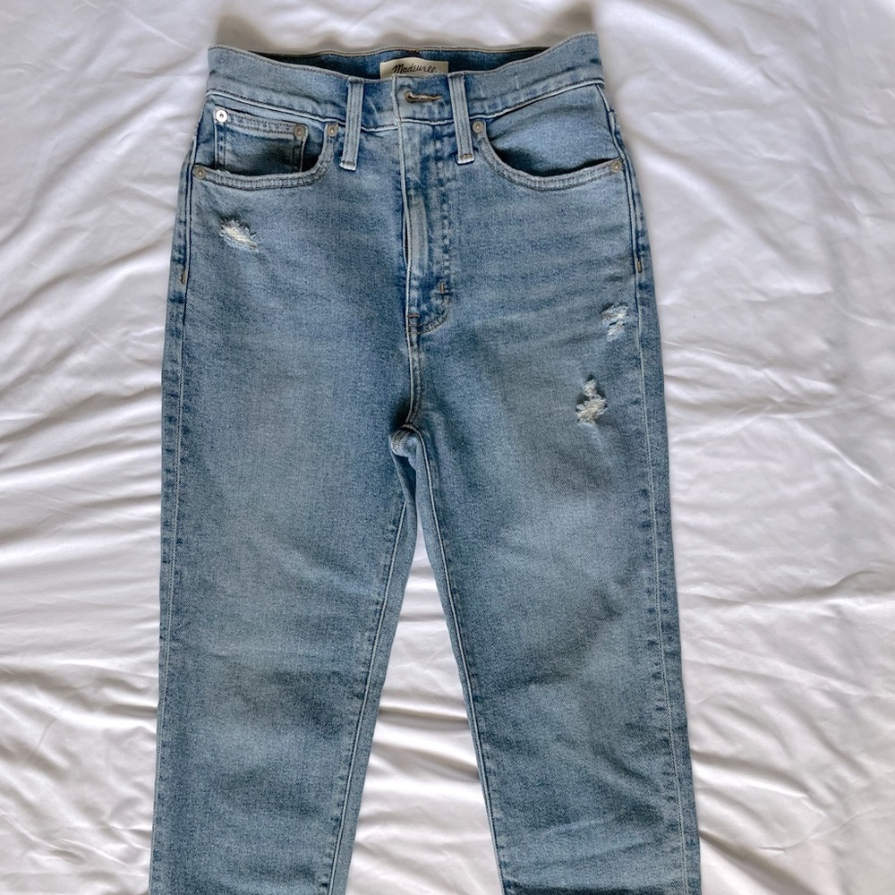 The Petite Momjean in Harnett Wash
